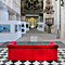 Abb. 12  Ausstellung Die Rote Couch, Aufnahmen von Horst Wackerbarth, Langhaus nach Westen (09.09.2012)